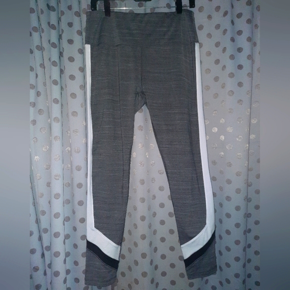 Reebok Pants - REEBOK Active Legging Large